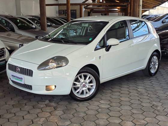 FIAT PUNTO 1.4 ATTRACTIVE ITALIA 8V FLEX 4P MANUAL FIAT PUNTO 1.4 ATTRACTIVE ITALIA 8V FLEX 4P MANUAL